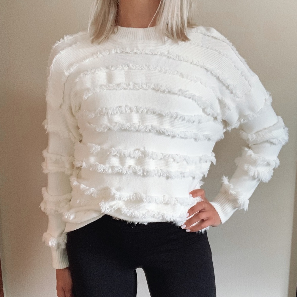 ANDTHEWHY Cozy Striped Design Sweater